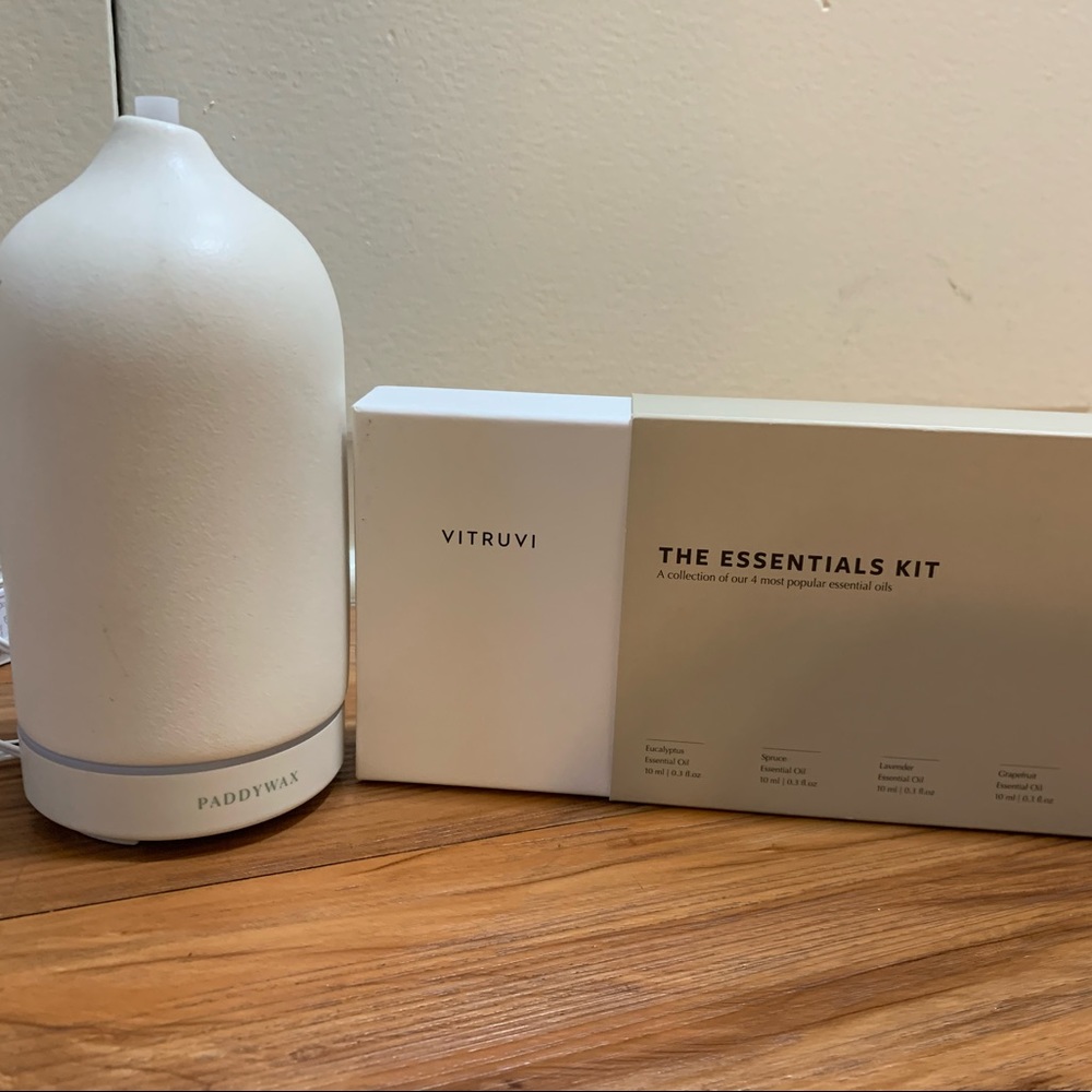 Essential Oil Kit - Picture 2 of 3